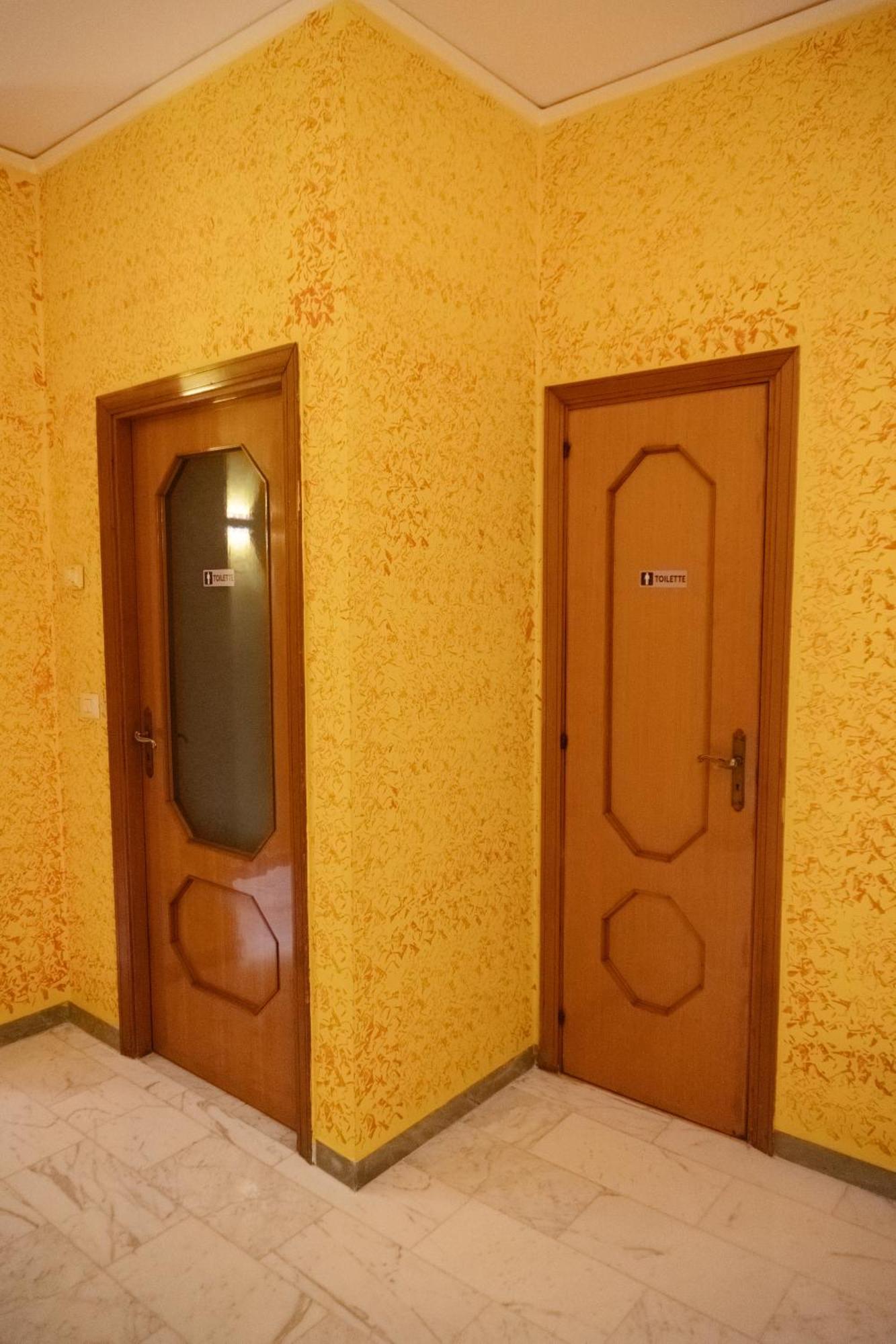 Domus Aurea Relax Room Salerno Zewnętrze zdjęcie