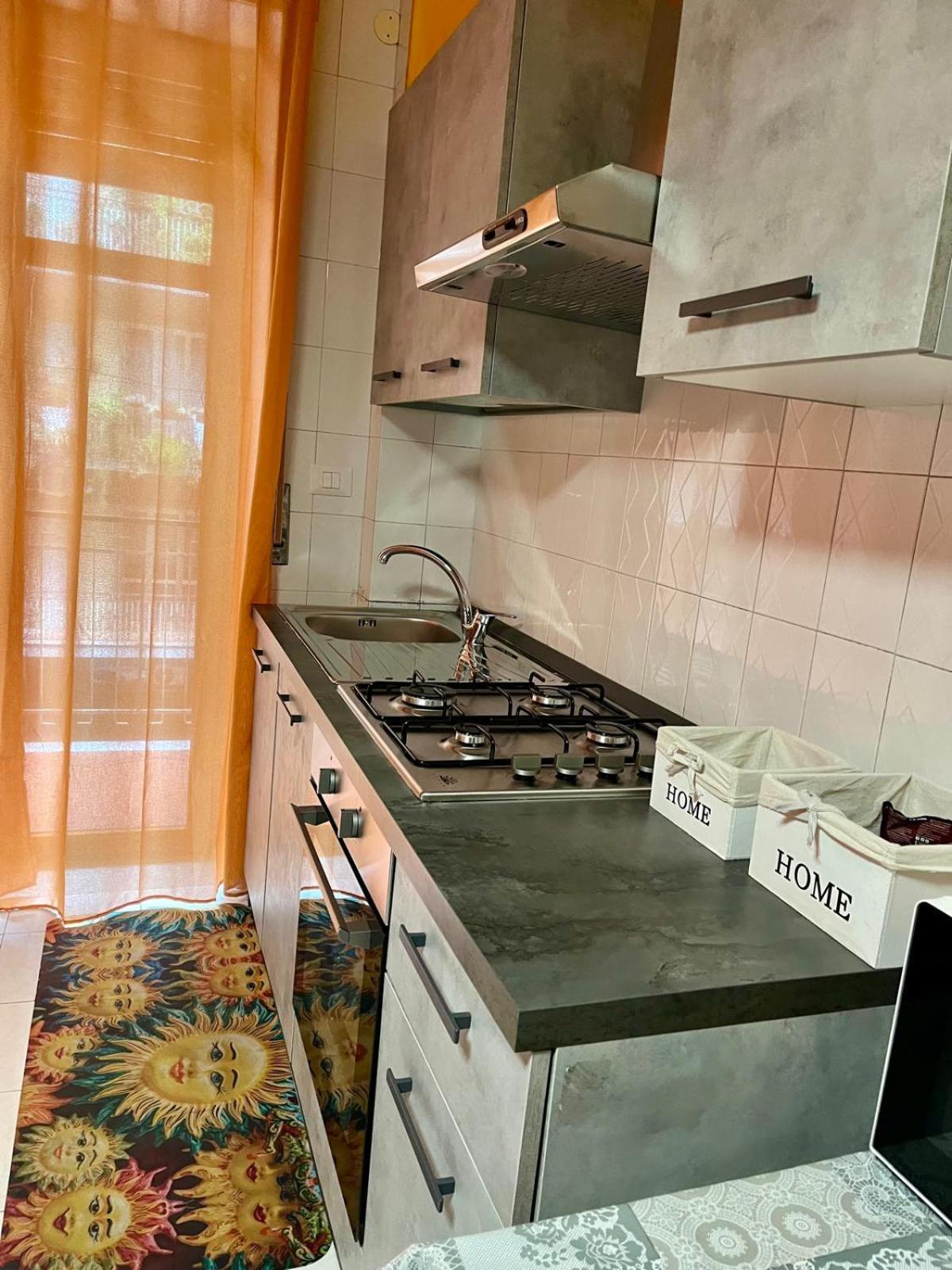 Domus Aurea Relax Room Salerno Zewnętrze zdjęcie