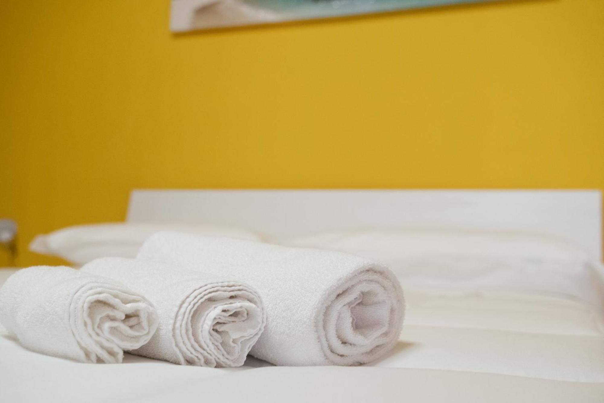 Domus Aurea Relax Room Salerno Zewnętrze zdjęcie